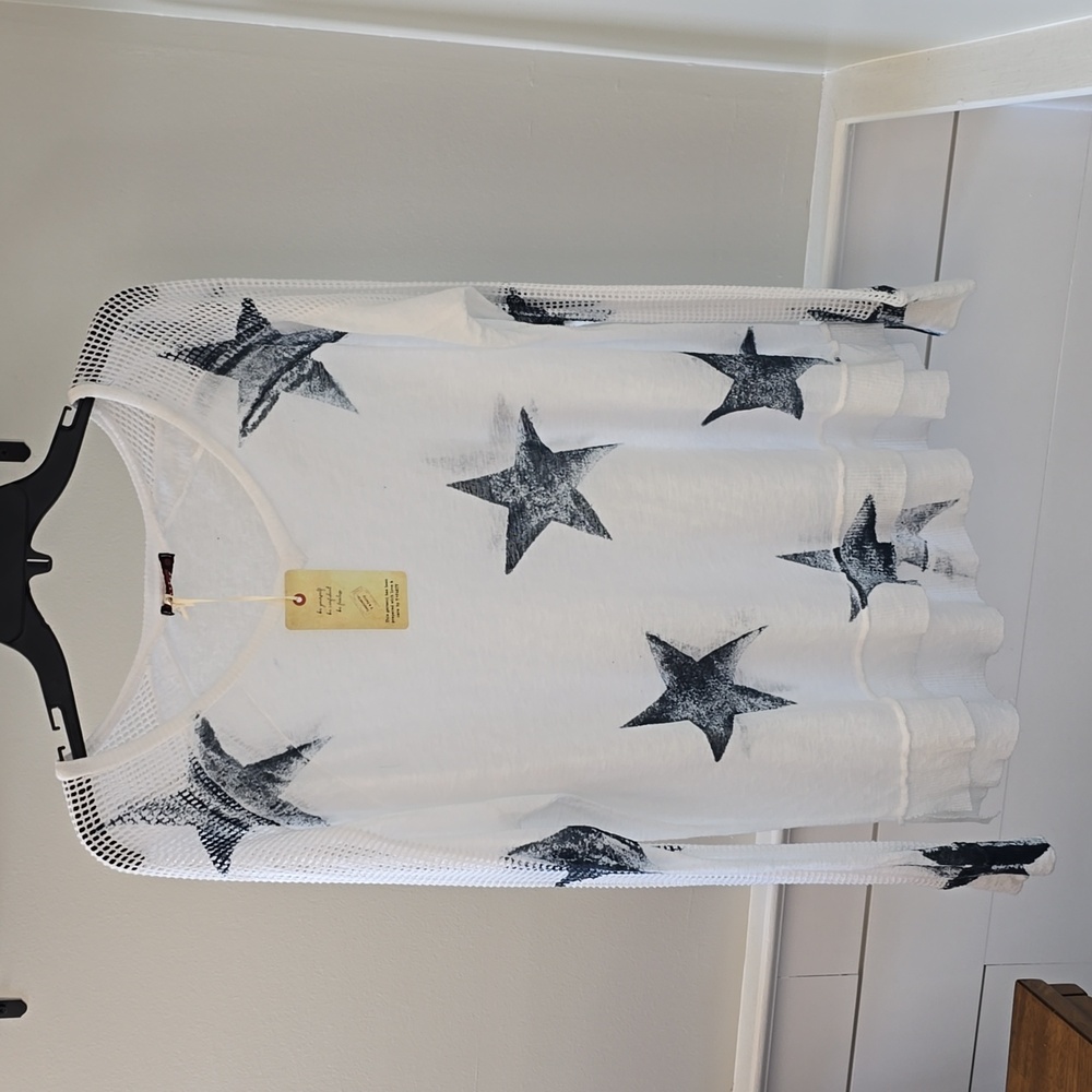 T party star sweater